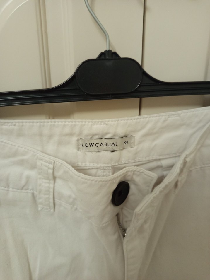 LCW Düğmeli Beyaz Kargo Pantolon - Görsel 2