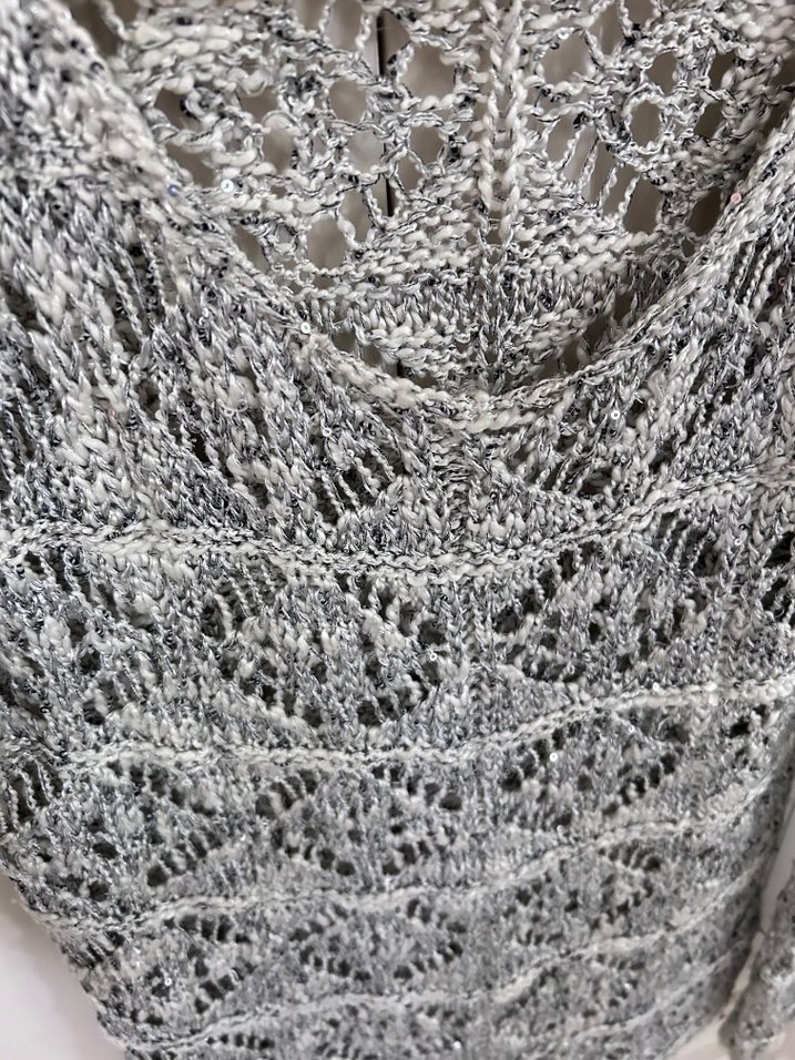 LC Waikiki Gri V Yakalı Örgü Kadın Kazak - Görsel 2