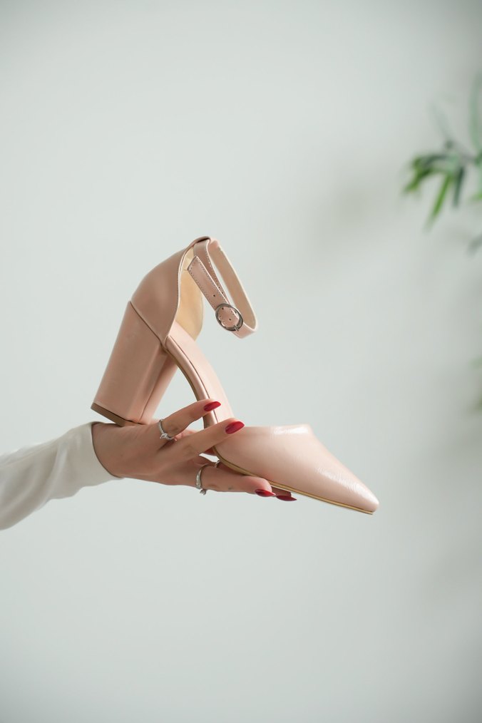 Bej rugan Topuklu Kadın Klasik Ayakkabı - Görsel 4