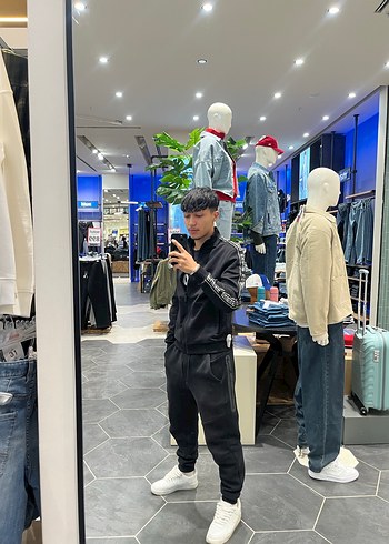 Guess Siyah Fermuarlı Erkek Ceket - Görsel 3