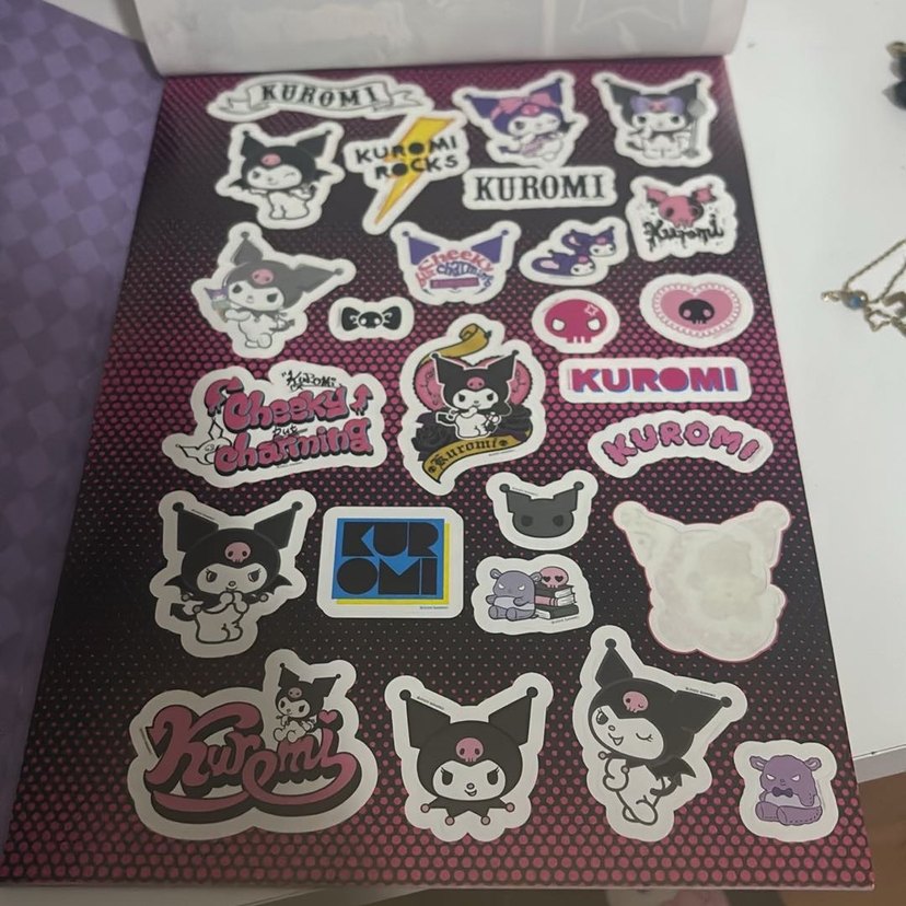 Hello Kitty Sticker Defteri - Görsel 3