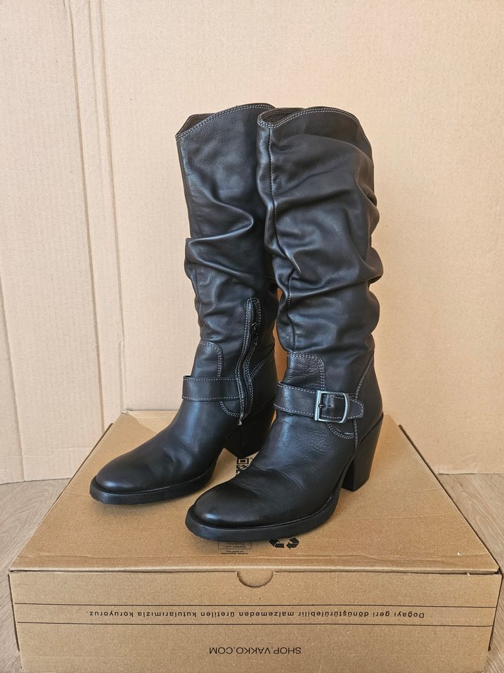 FreeMood Deri Tokalı Çizme - Görsel 2