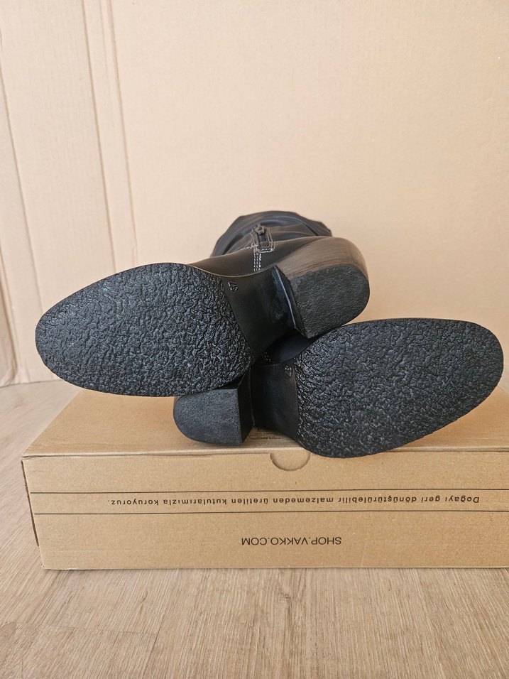 FreeMood Deri Tokalı Çizme - Görsel 5