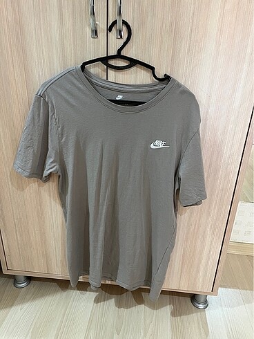 Nike Tisort