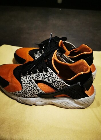 37,5 Beden siyah Renk Nike Huarache