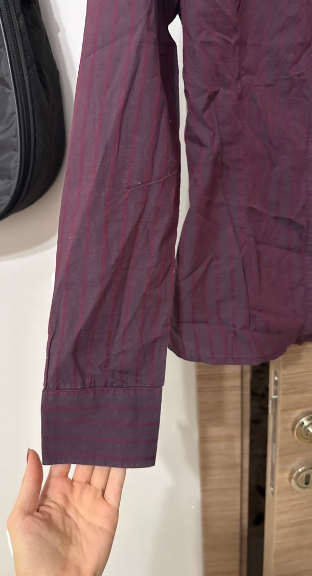 Bordo Düğmeli Uzun Kollu Keten Gömlek - Görsel 3