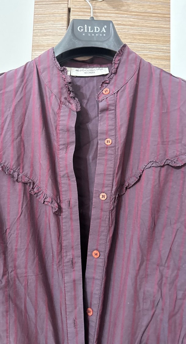 Bordo Düğmeli Uzun Kollu Keten Gömlek - Görsel 4