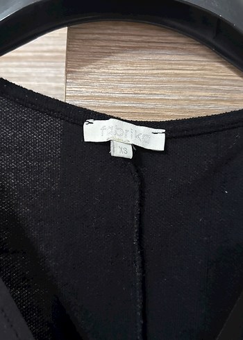 Siyah V Yakalı Kolsuz Bluz - Görsel 2