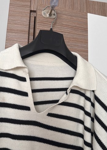 Çizgili Yaka Detaylı Örgü Kadın Kazak - Görsel 2