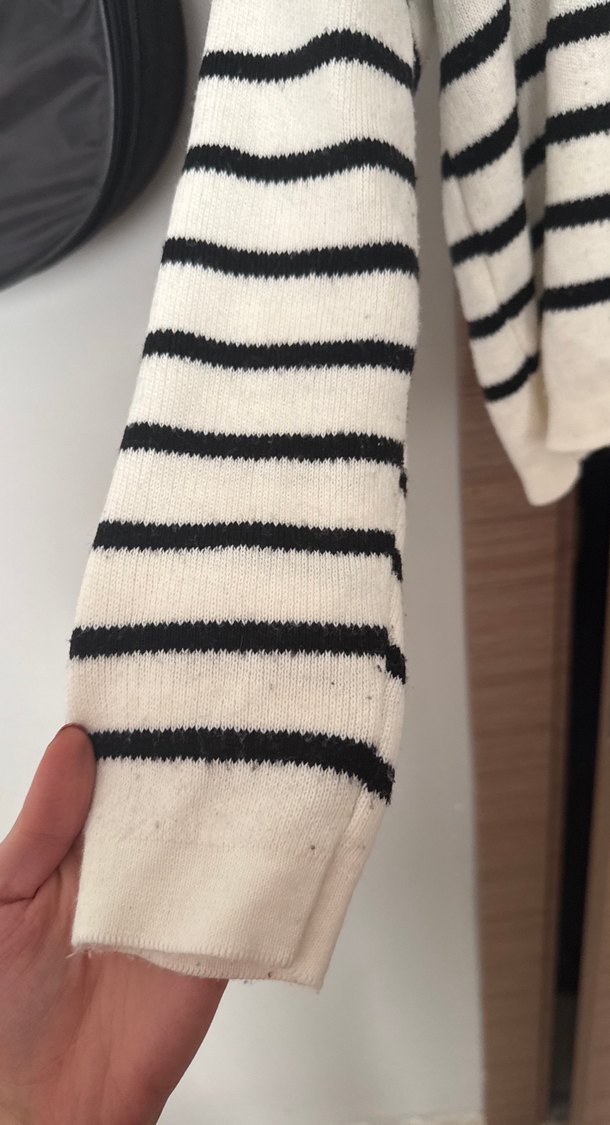 Çizgili Yaka Detaylı Örgü Kadın Kazak - Görsel 3