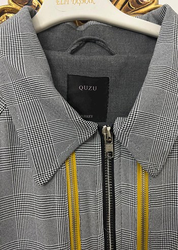 Düğmeli Uzun Gri Nakışlı trençkot - Görsel 3