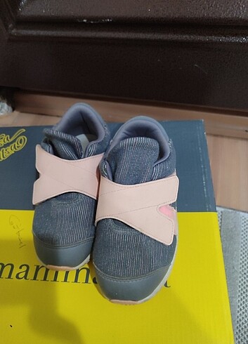 Adidas Kız spor ayakkabisi