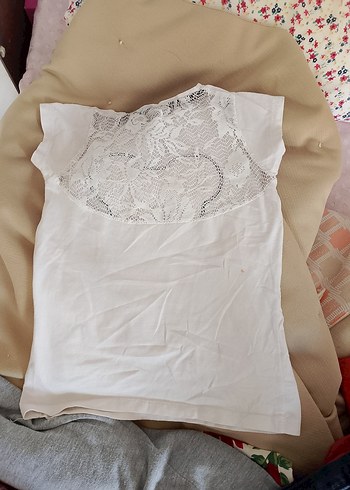 Kız Çocuk Beyaz Kısa Kollu Tişört - Görsel 2