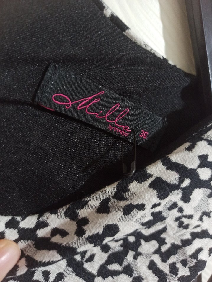 Gri Desenli Elbise - Görsel 3