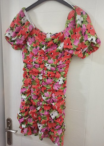 Çiçek Desenli Renkli Mini Elbise - Görsel 5