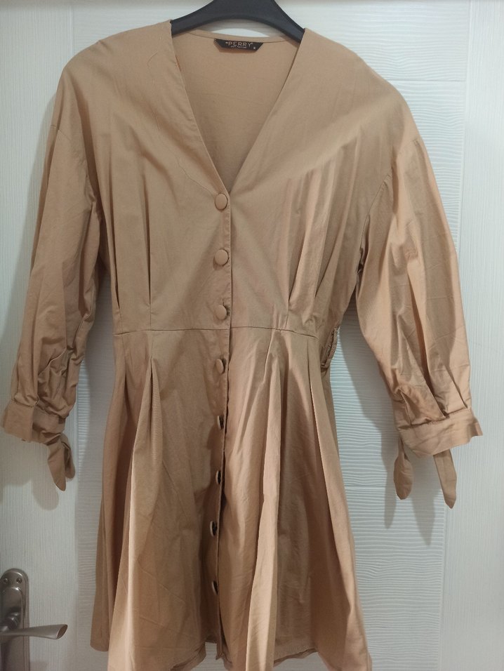 Bej Düğmeli Elbise - Görsel 2