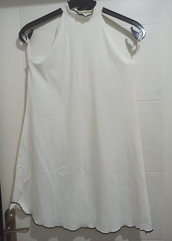 Beyaz Pilili Kolsuz Midi Elbise - Görsel 2