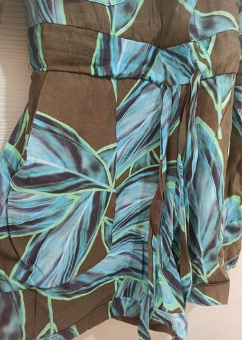 V Yaka Kısa Kollu Kadın Tulum - Görsel 2