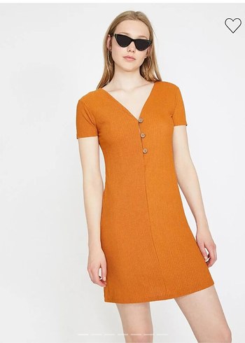 Düğmeli V Yaka Kısa Kollu Elbise - Görsel 2