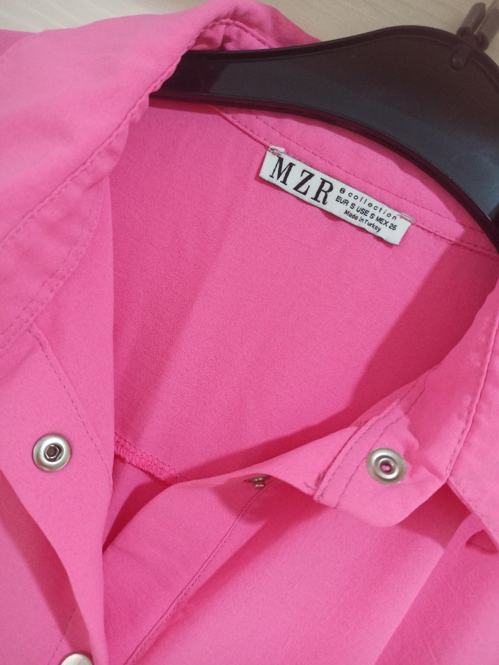 Pembe Çıt Çıt Düğmeli İki Cepli Kadın Şortlu Tulum - Görsel 4