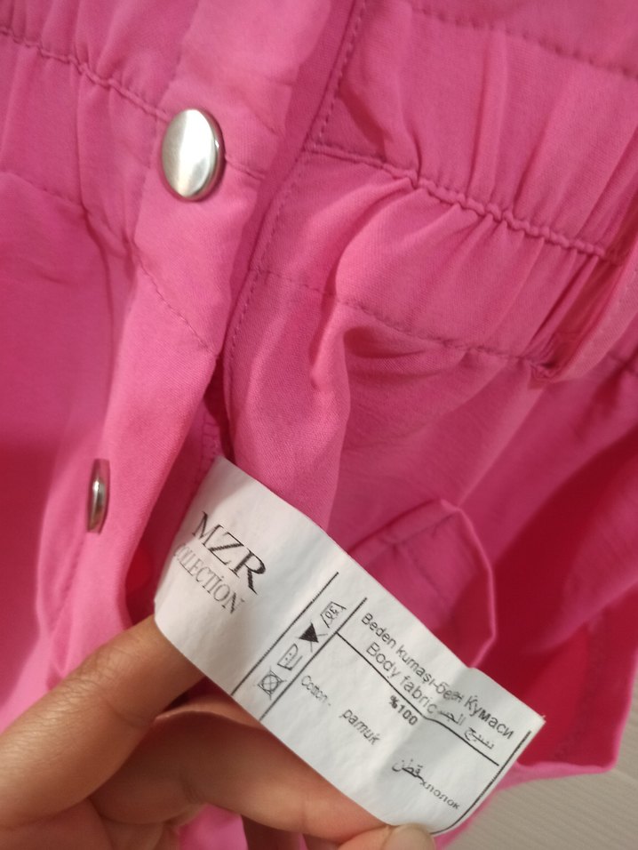 Pembe Çıt Çıt Düğmeli İki Cepli Kadın Şortlu Tulum - Görsel 3