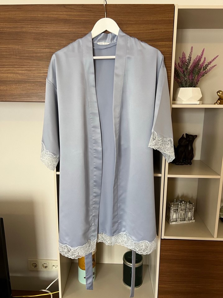 Gri Midi Kadın Sabahlık Dantel Detaylı OYSHO - Görsel 2