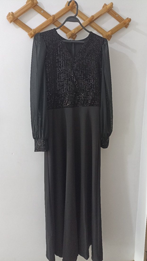 Payet kumaş, tül kollu şık elbise - siyah - Görsel 2