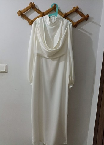 Beyaz uzun elbise Nikah/Nişan için ideal - Görsel 2