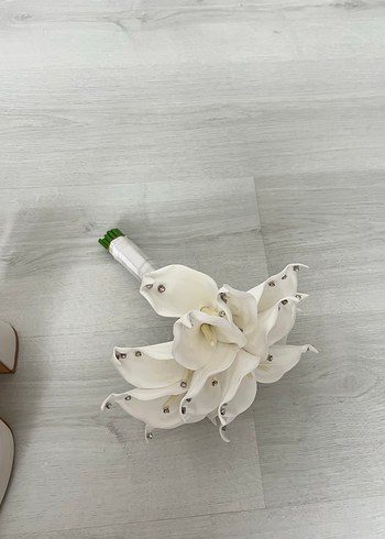 Boncuk Detaylı Beyaz Gelin Buketi - Görsel 2