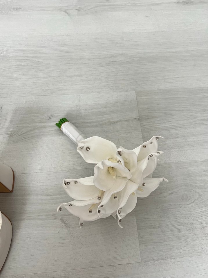 Boncuk Detaylı Beyaz Gelin Buketi - Görsel 2