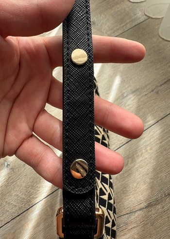 Mango monogram çanta - Görsel 4