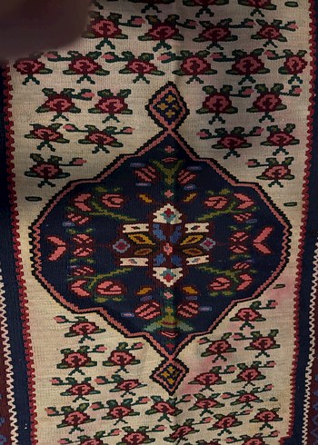 Çok Renkli Geleneksel Desenli Kilim - Görsel 3