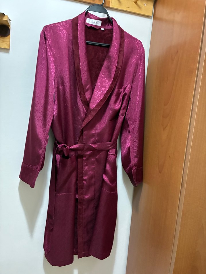 Bordo V Yakalı Kısa Kollu Hemşirelik Sabahlığı - Görsel 5