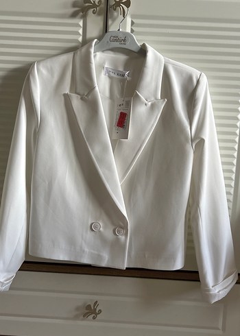 Beyaz Kadın Kısa Kesim Düğmeli Blazer - Görsel 2