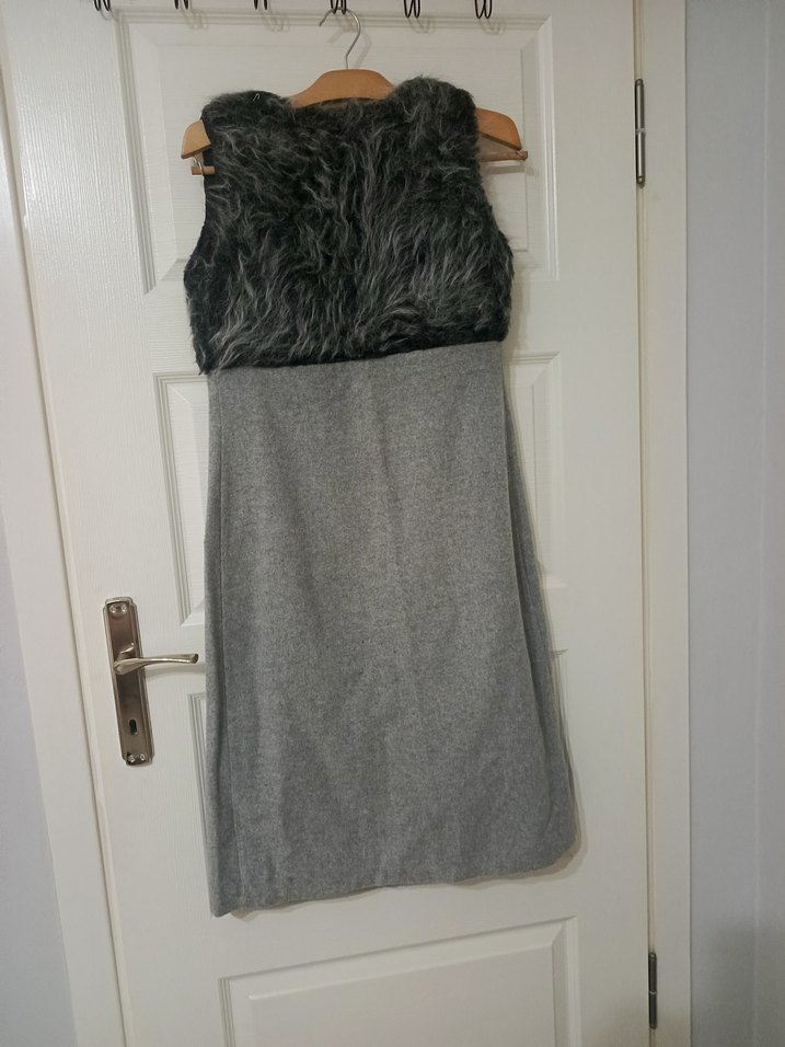 Gri Uzun Kürklü Kadın Yelek - Görsel 2