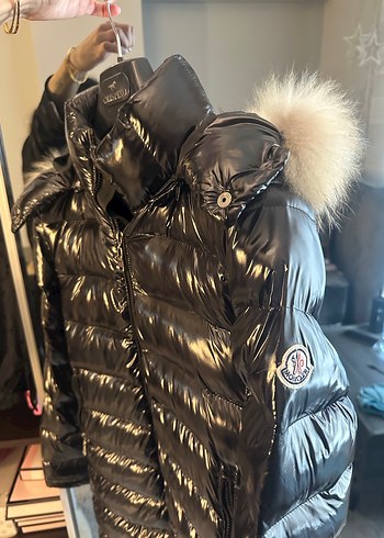 Parlak Siyah Kürklü Kadın Kış Montu - Görsel 3