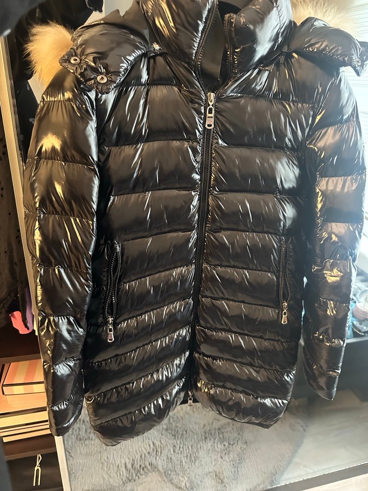 Parlak Siyah Kürklü Kadın Kış Montu - Görsel 2