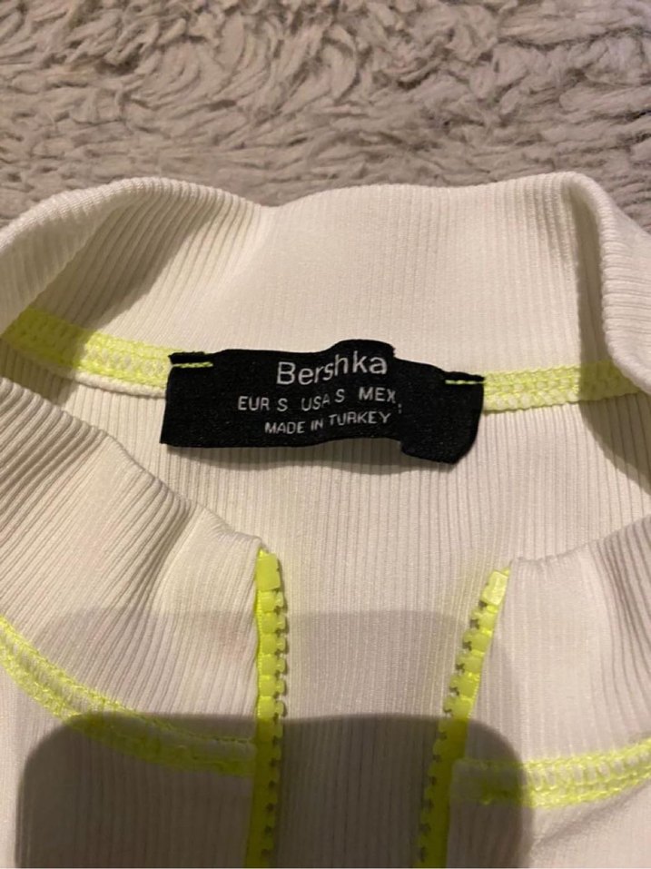 Beyaz Fermuarlı Kısa Kadın Atlet - Görsel 4