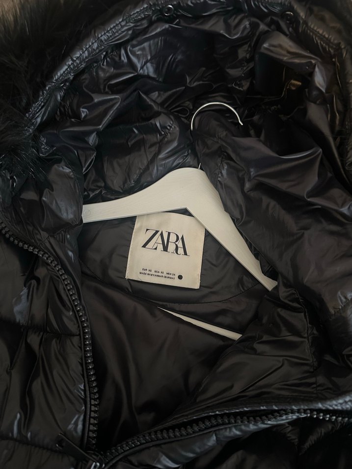 Zara Siyah Deri Kadın Kışlık Kürklü Mont - Görsel 3