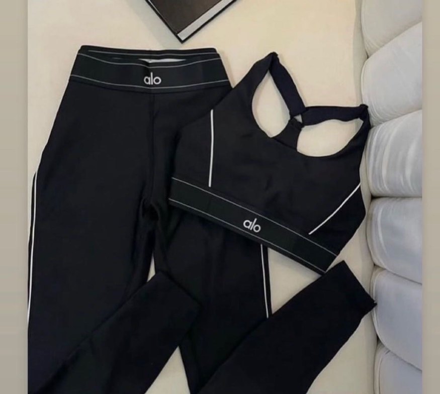 Alo yoga tayt&bra takım - Görsel 3