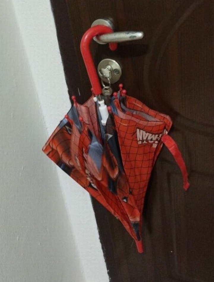 Marvel Renkli Spiderman Kadın Şemsiye - Görsel 3