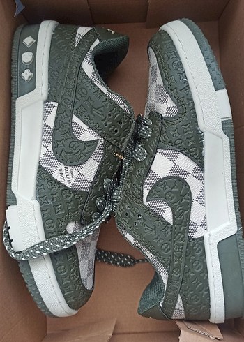 Louis Vuitton kadın spor ayakkabı - Görsel 4