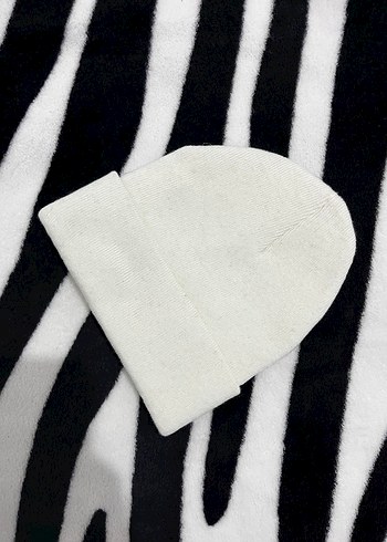 Kadın Bej ve Gri Örgü Bere - Görsel 2