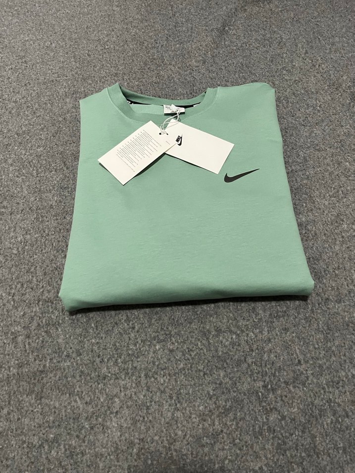 Nike Uzun Kollu Premium Tişört - Görsel 2