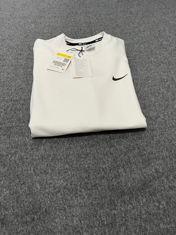 Nike Uzun Kollu Premium Tişört - Görsel 2
