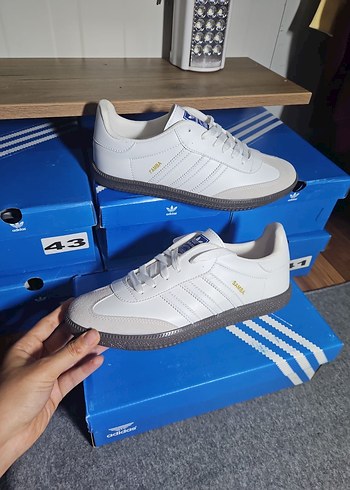 Adidas 40