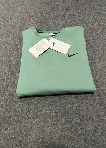 Nike Uzun Kollu Premium Tişört - Görsel 2