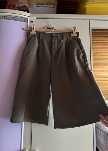 Haki Pilili Kadın Mini Bermuda Şort - Görsel 2