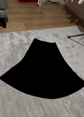 Siyah Midi Etek, Volan Detaylı S-M uyumlu