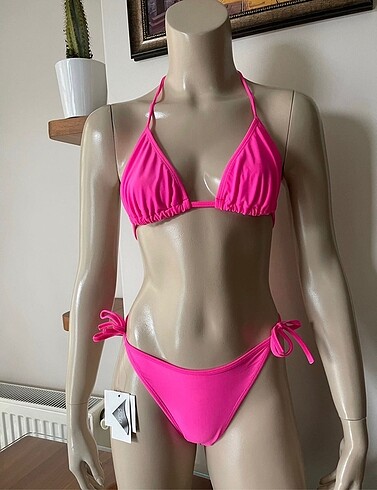 Pembe bikini